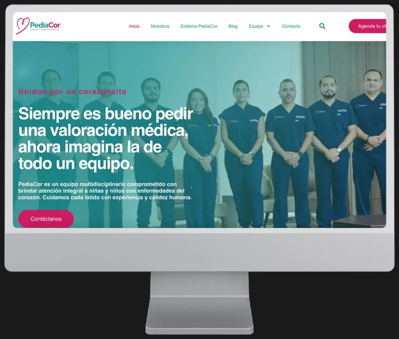 Portada del sitio web de PediaCor vista en computadora